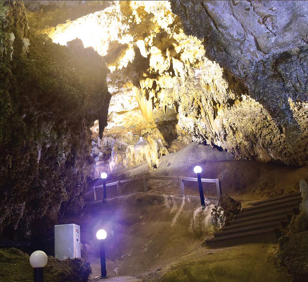 地下名胜—松岩溶洞