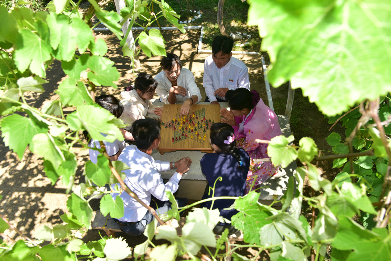 黄津温泉村