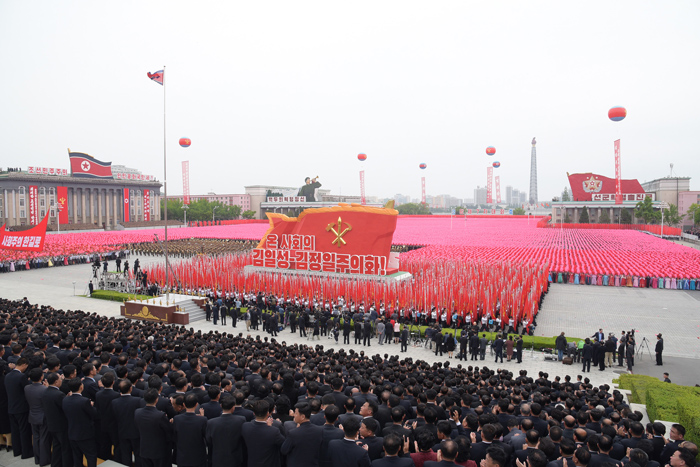 盛大庆祝朝鲜劳动党第七次代表大会