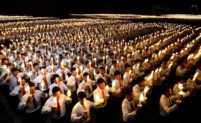 盛大庆祝朝鲜劳动党第七次代表大会
