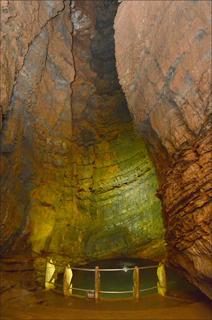 Ryongmun Cavern, an Underground Scenic Beauty