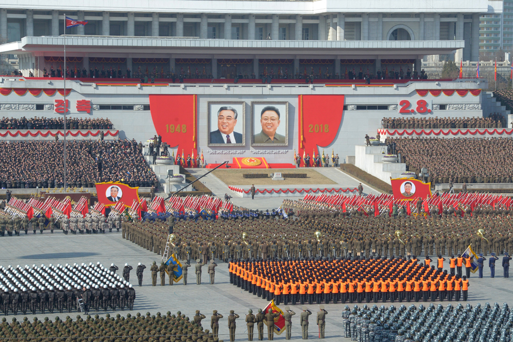 庆祝朝鲜人民军建军70周年阅兵式隆重举行