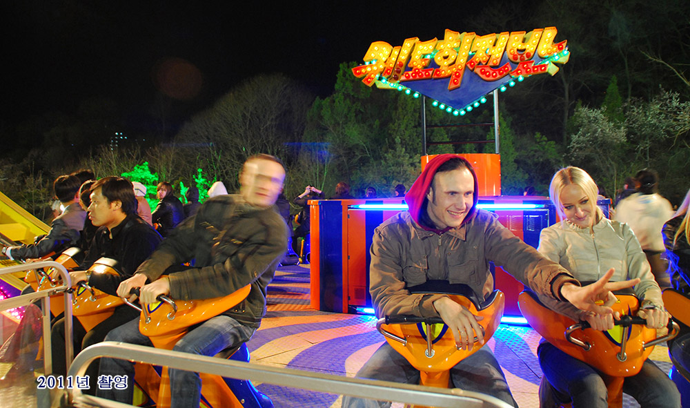 국제적인 예술축전《4월의 봄 친선예술축전》(2)