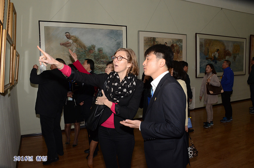 국제적인 예술축전《4월의 봄 친선예술축전》(2)