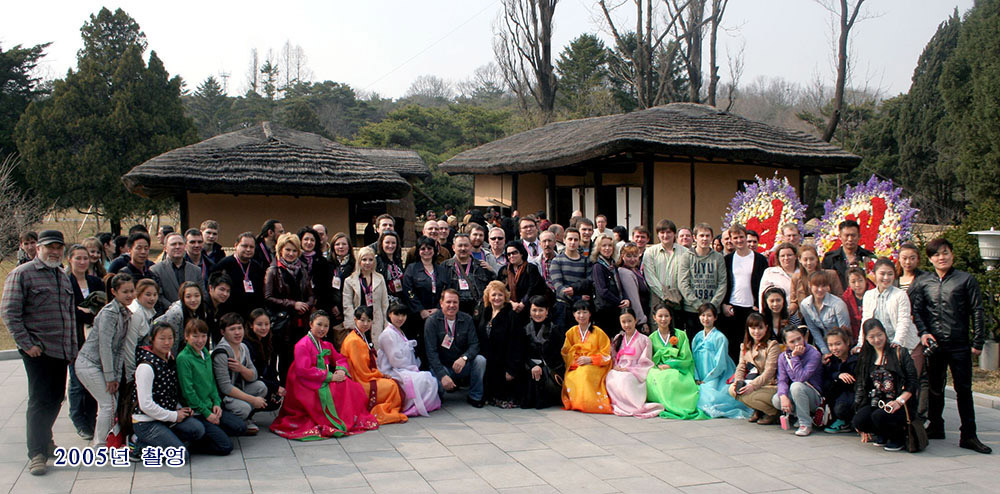 국제적인 예술축전《4월의 봄 친선예술축전》(2)