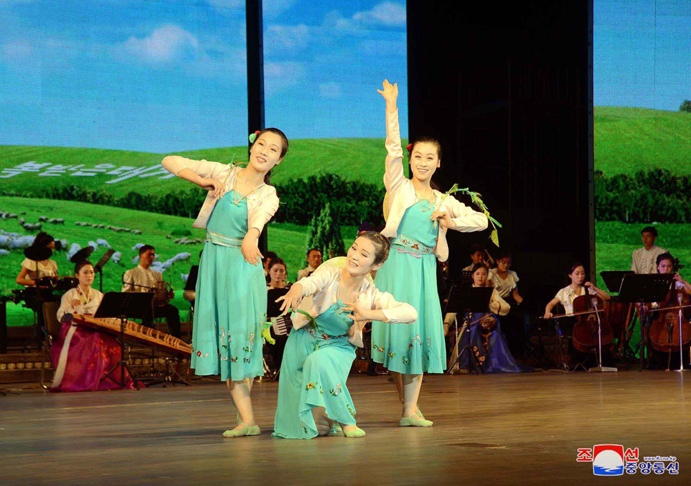 Efectuadas funciones del Ⅶ Festival Artístico del Pueblo Abril en Primavera