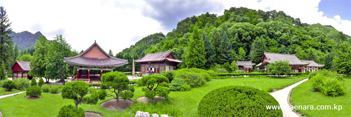 妙香山の普賢寺