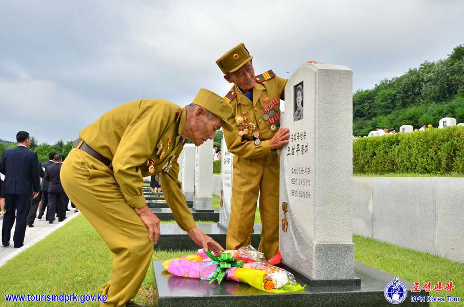 祖国解放戦争勝利70周年を意義深く慶祝