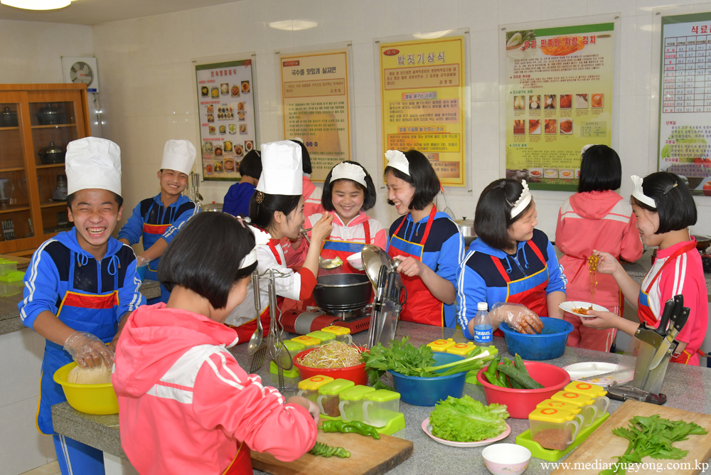 Escuela Primaria para Huérfanos de Pyongyang