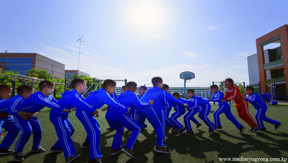 Escuela Primaria para Huérfanos de Pyongyang