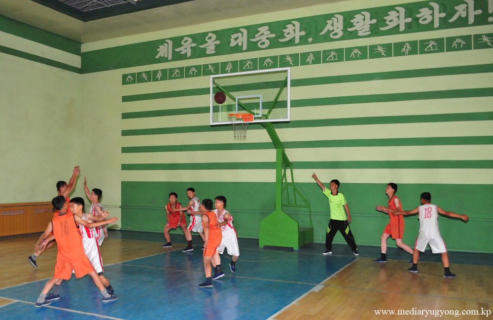 Escuela secundaria básica Wisong del municipio Unjong
