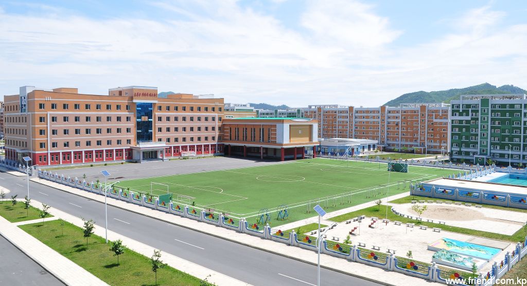 Escuela secundaria básica Wisong del municipio Unjong