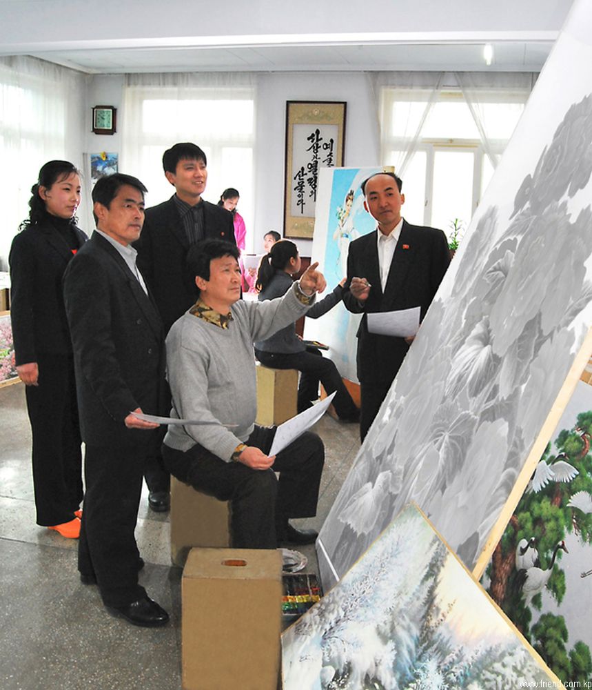 Centre de broderie de Pyongyang