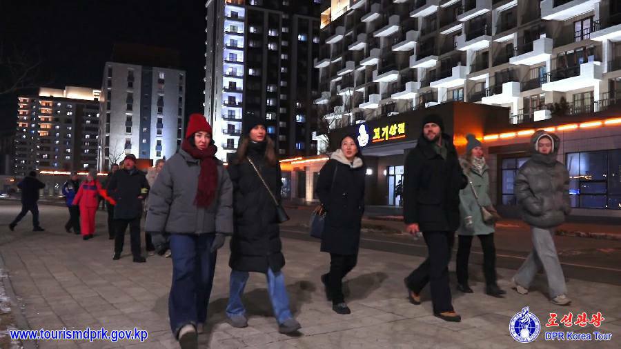 Russian tourists visit various places in Pyongyang