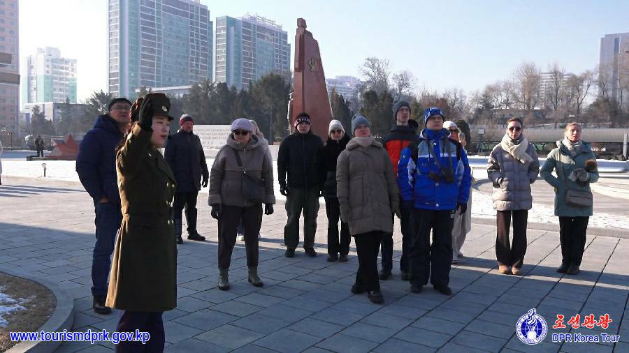 Russian tourists visit various places in Pyongyang