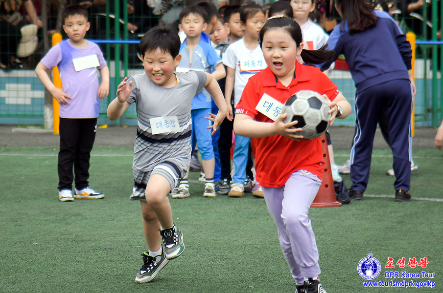 朝鮮少年団創立節を迎えて