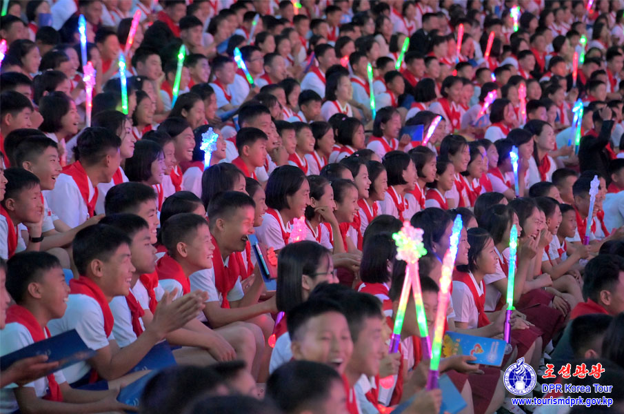朝鮮少年団創立節を迎えて