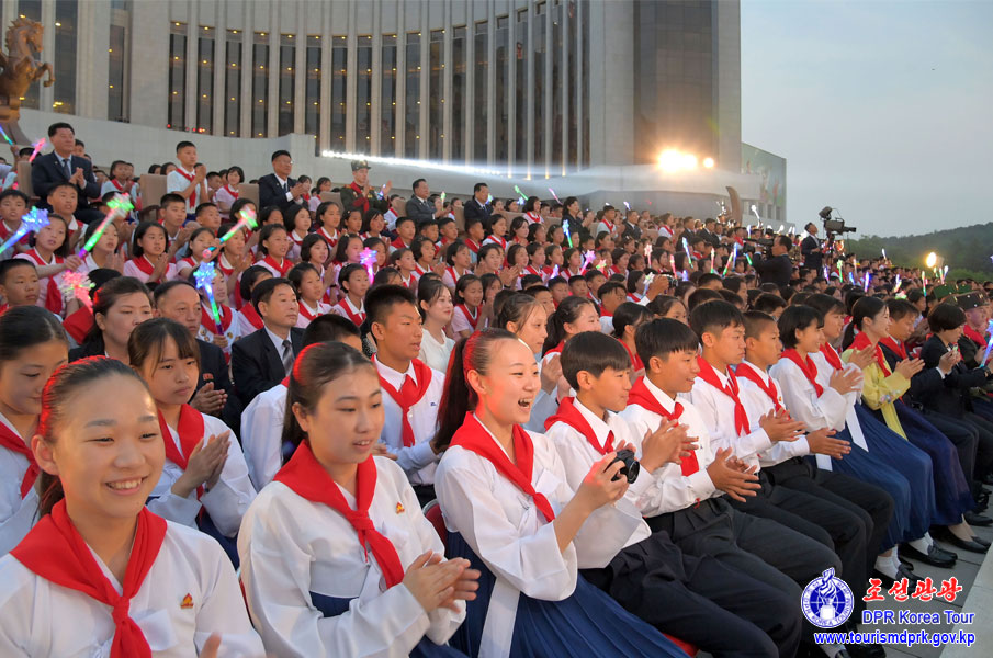 朝鮮少年団創立節を迎えて