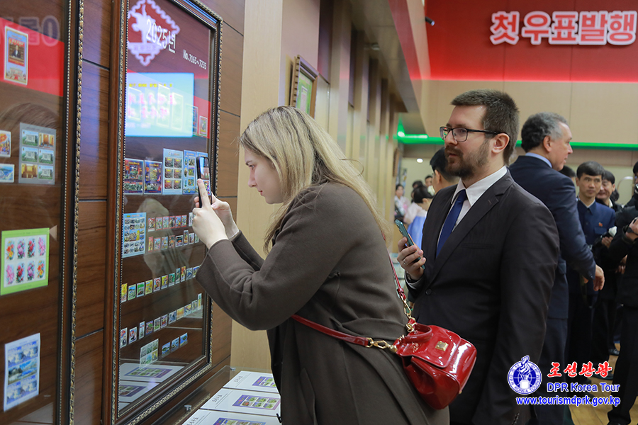 Stamp exhibition “Looking Back on the 80-Year History of Korean Stamps”