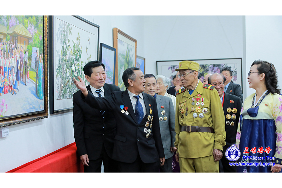 Art exhibition by aged artists