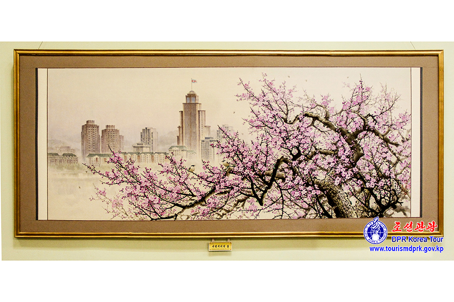 庆祝伟大领袖金日成同志华诞114周年中央美术展