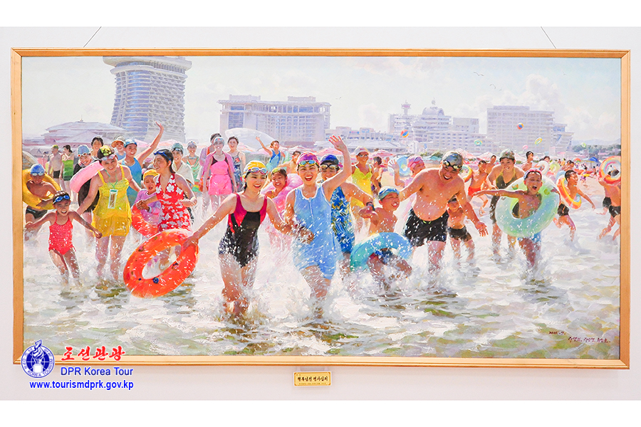 庆祝伟大领袖金日成同志华诞114周年中央美术展