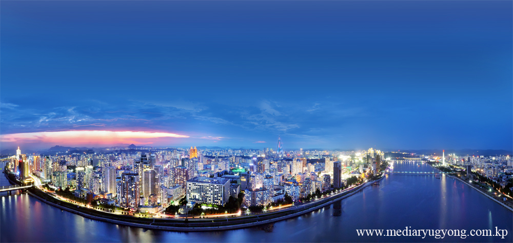 Panorama nocturno de Pyongyang