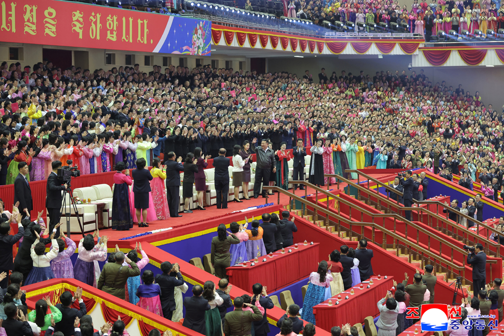 3.8국제부녀절기념공연 성황리에 진행