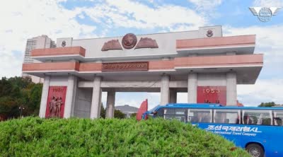 参观祖国解放战争胜利纪念馆